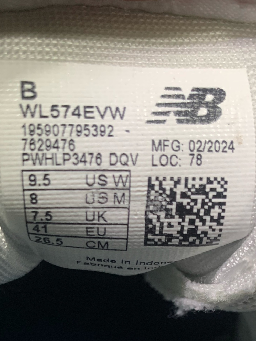 New Balance 574 Women’s Grey Sneakers Shoe Size-9.5 - Picture 9 of 9